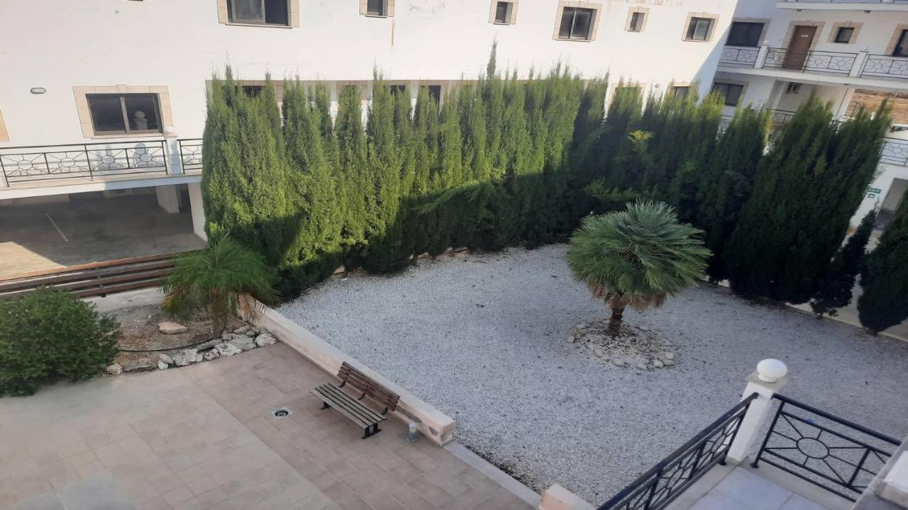 Paramount Gardens Resorts C202 لارنكا المظهر الخارجي الصورة